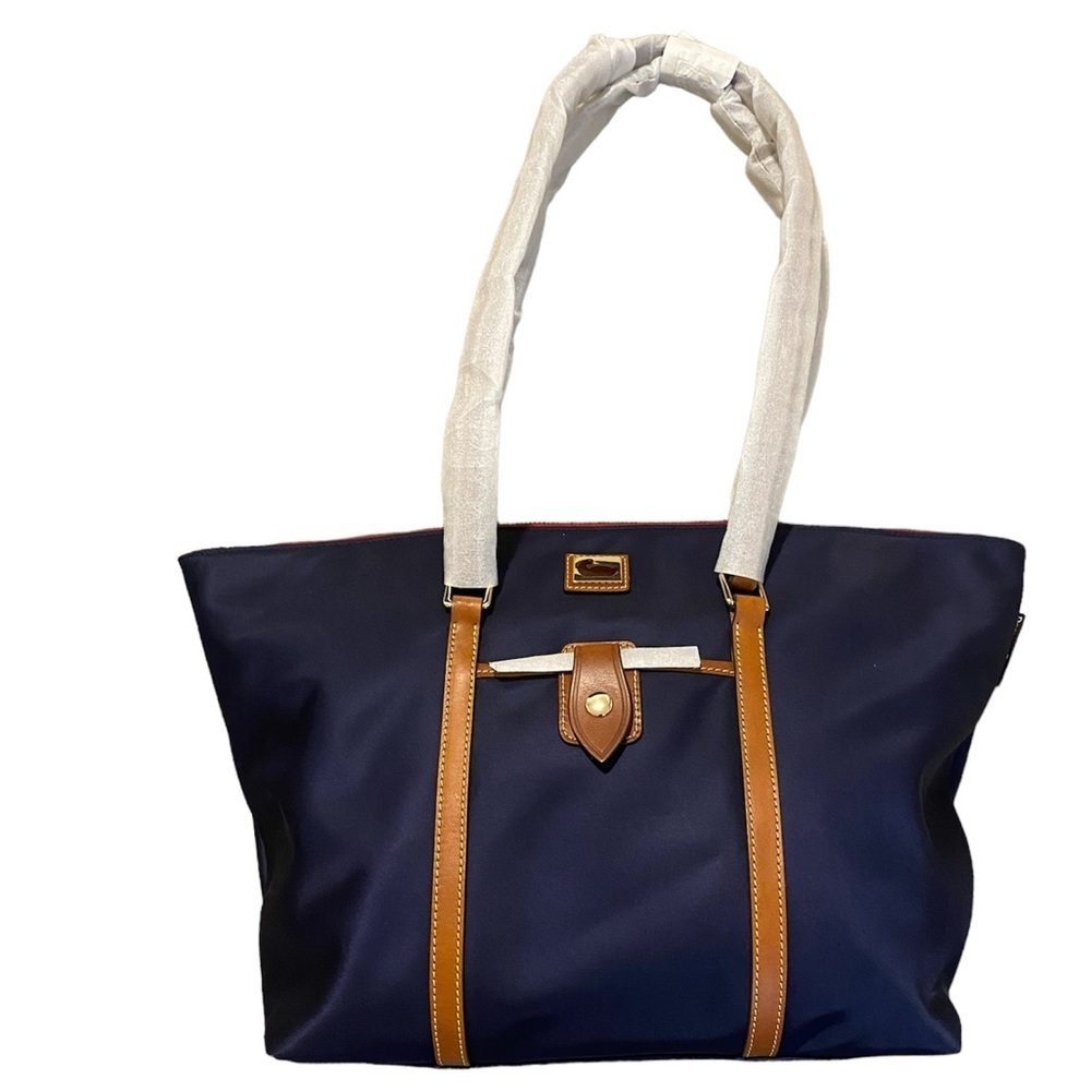 Nwt - 3 Piece Set - Dooney & Bourke Tote Set